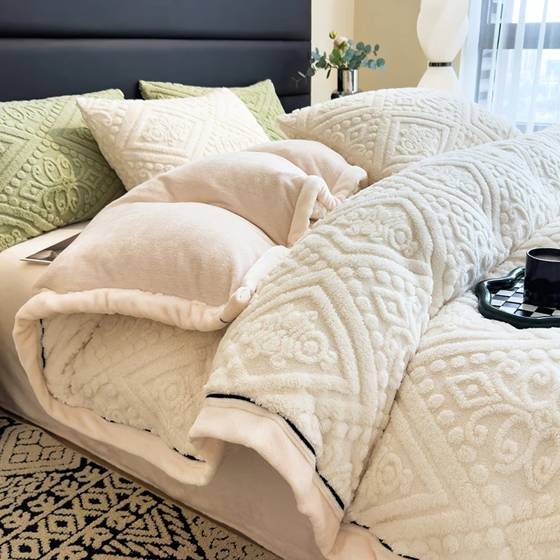 Solid Color Milk Velvet 4pcs Bedding Set with Quilt Cover Bed Sheet Pillowcase Luxury Thick Warm Duvet Cover Set Soft Bed Sets